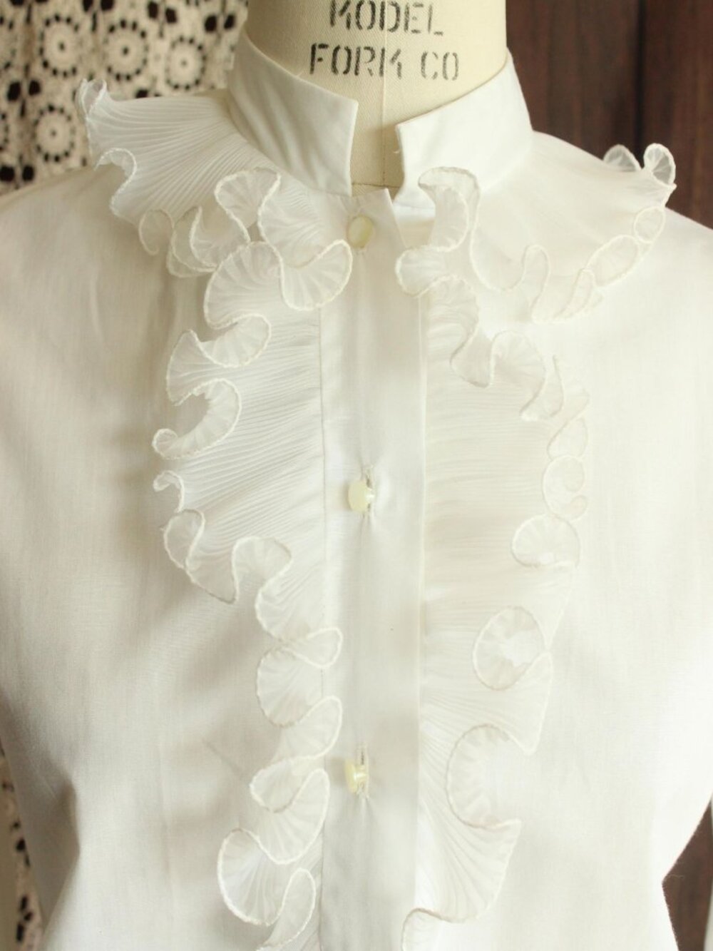 Vintage 1960s Blouse, White Top with Ruffle and Nehru Collar,  New Edwardian - Picture 3 of 12